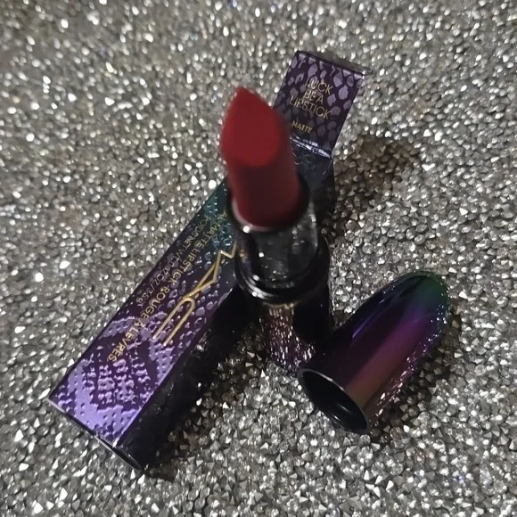 ❇️LUCK BE A LIPSTICK MAC DISCONTINUED Macximal Lipstick NWT - Picture 5 of 6
